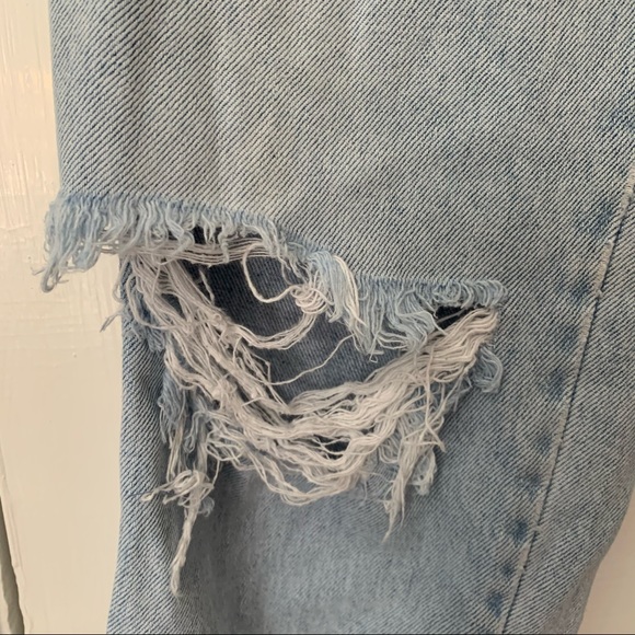 Vintage Zena Light Wash Distressed Jeans - Picture 6 of 10